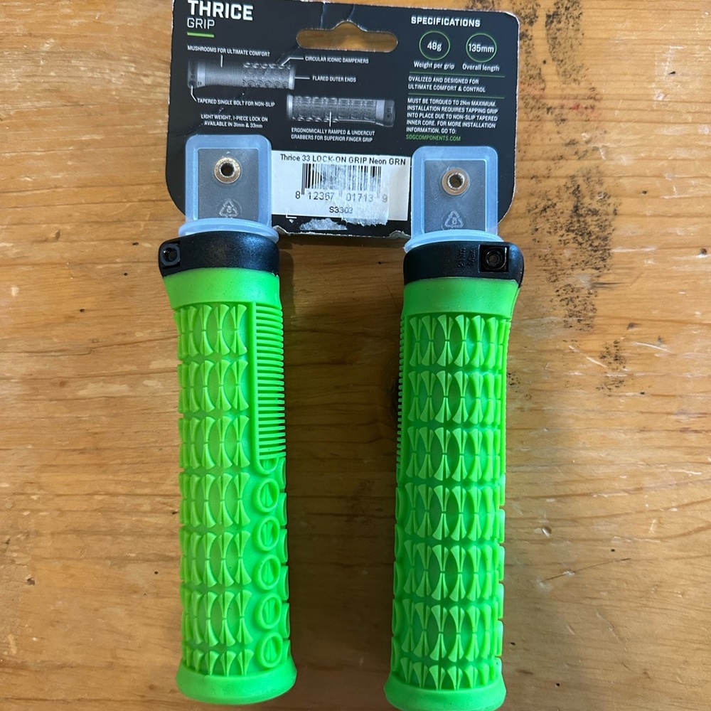 SDG thrice bike grip - Picture 2 of 2